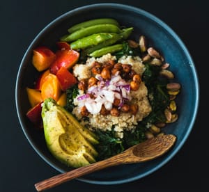 Mehr Energie durch Ernährung: 5 Alltagshebel ohne Extremdiät